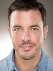 乔治·利昂·马丁内斯头像