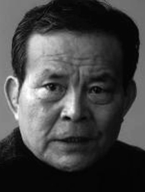 井川比佐志头像