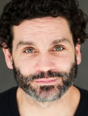 达西·劳里头像