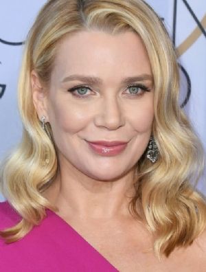 劳里·霍尔登头像