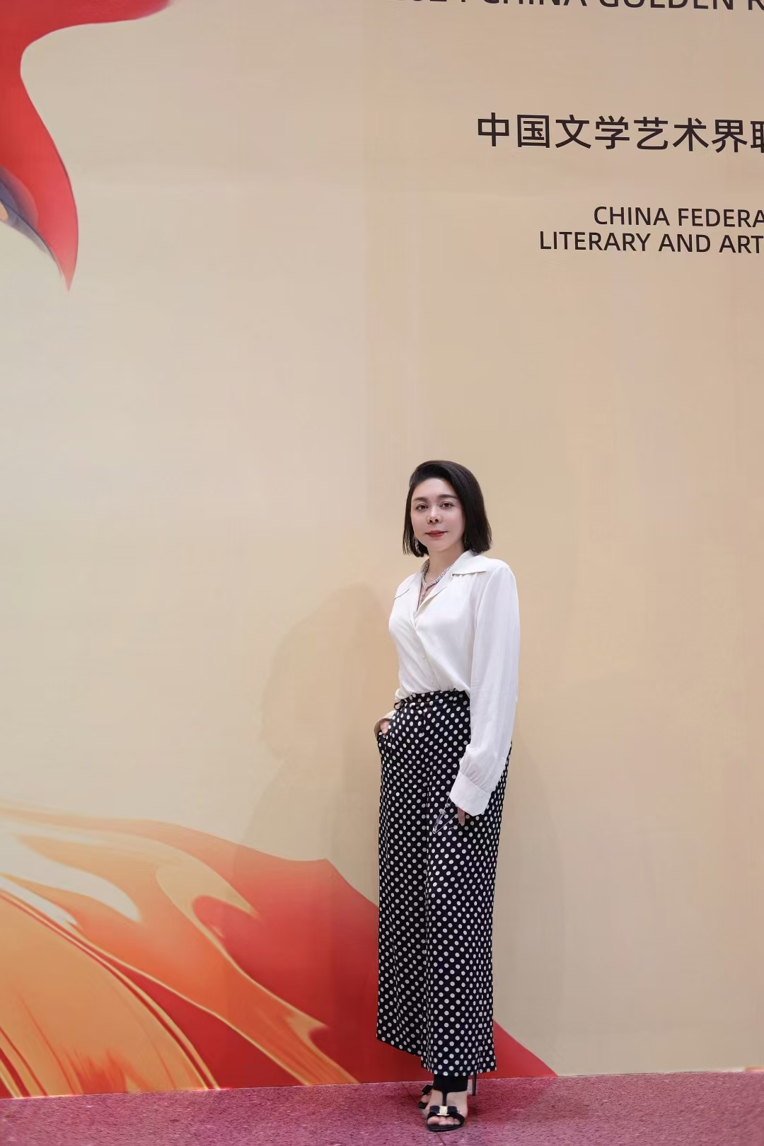 第37届中国电影金鸡奖：王晓菲的荣耀之夜封面图