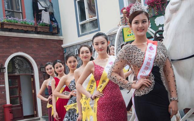 双龙景区迎来世界旅游小姐，共鉴金华自然人文之美封面图