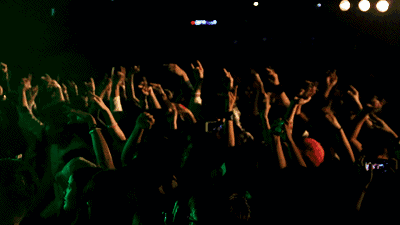 人生不设限！新裤子、旅行团带你一同探寻“摇滚精神”封面图