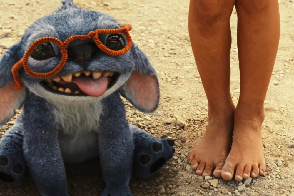 《星际宝贝史迪奇》票房破9亿美元！续集官宣封面图