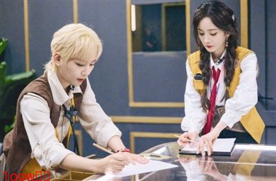 杨幂复刻《小时代》名场面 《密室大逃脱7》热议中收官封面图