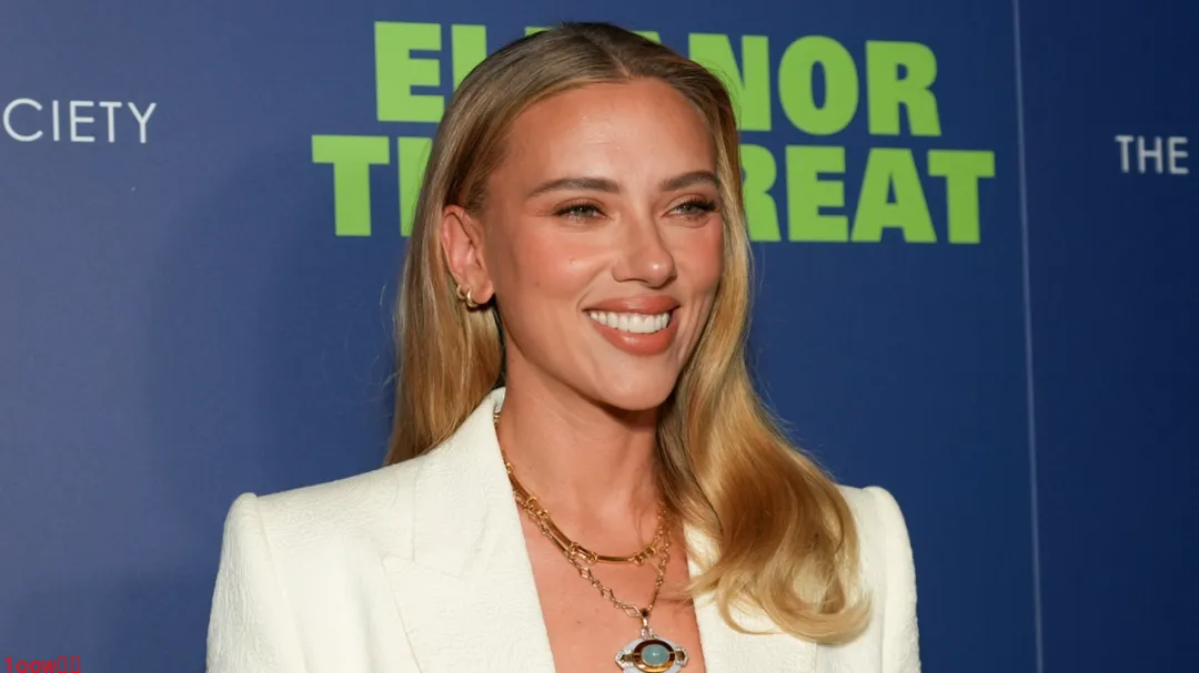 传“黑寡妇”斯嘉丽转投DC 将加盟《新蝙蝠侠2》电影封面图