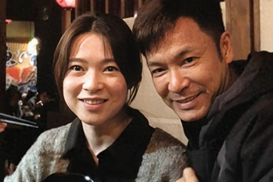 59岁郭晋安官宣离婚，妻子不愿再当家庭主妇，离婚后一心读博士封面图