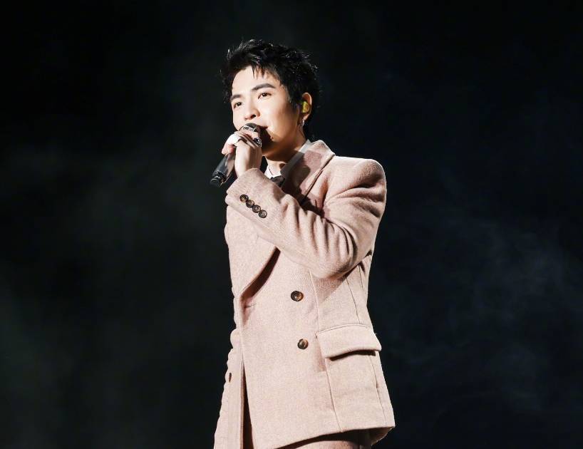 萧敬腾谈及大S离世：我相信大S姐也不会希望我们难过封面图