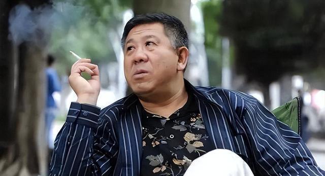 原来他们是夫妻，家内外妻子是老大，68岁住豪宅依旧坚持演艺事业封面图