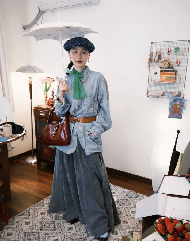 金靖好似文艺复兴时期的画家。