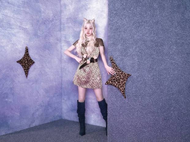 宋雨琦嘟嘴卖萌好可爱。