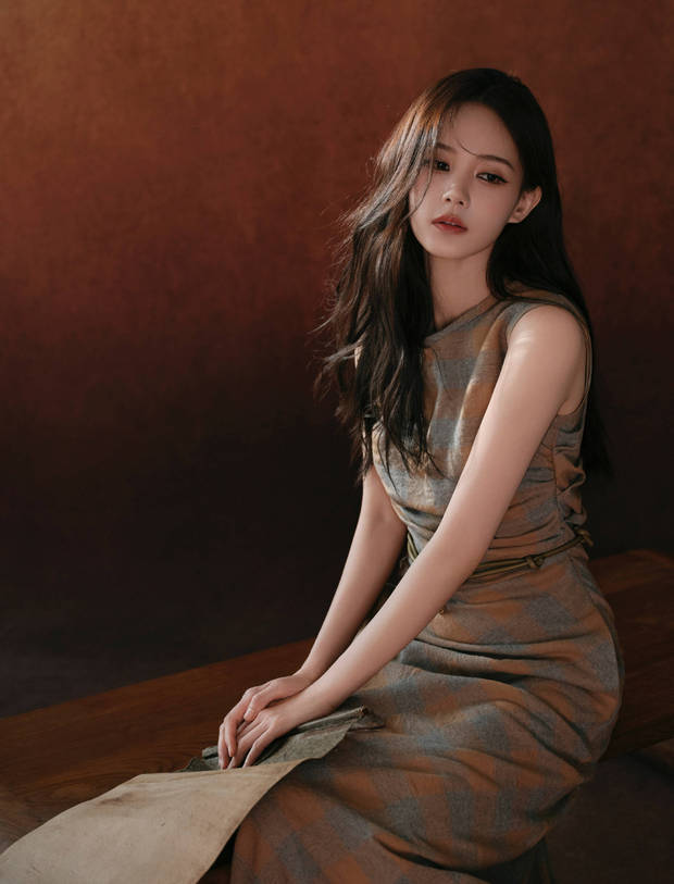 李一桐身材纤细。