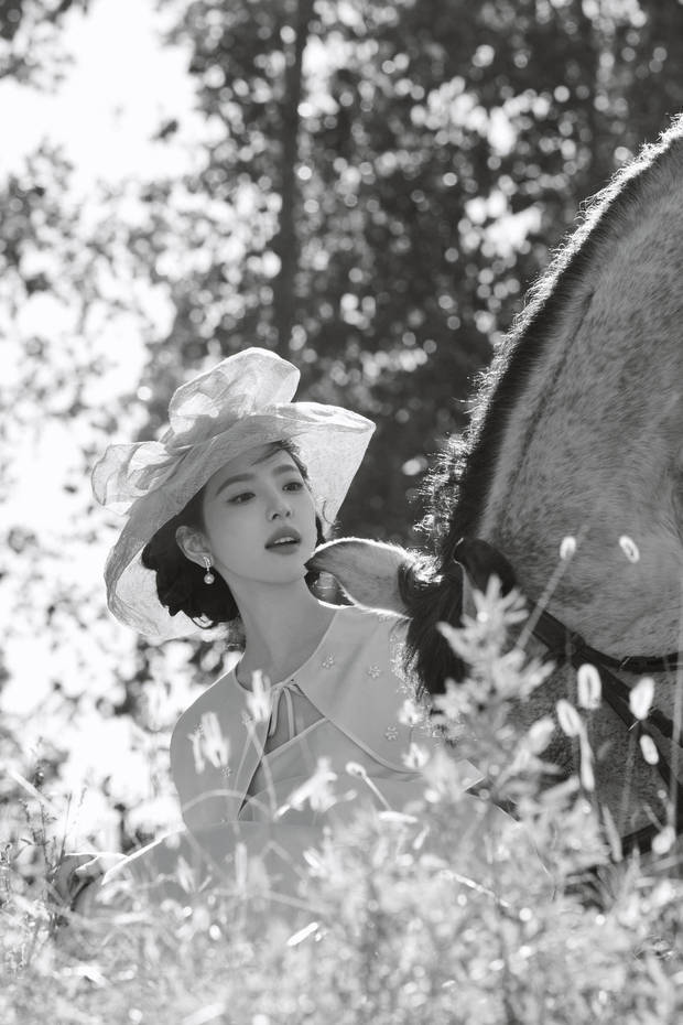 章若楠莞尔一笑。