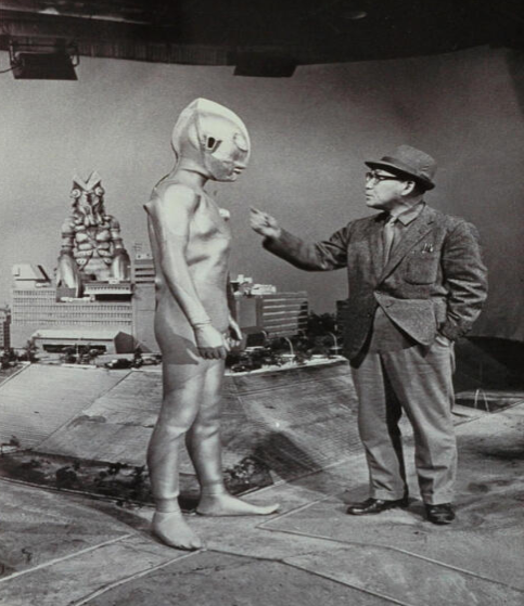 特摄之神圆谷英二斩获美国视效协会终身成就大奖