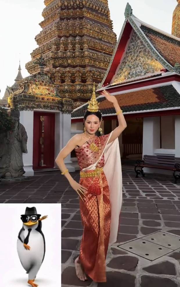 李若彤腰肢纤细，优雅又搞笑。