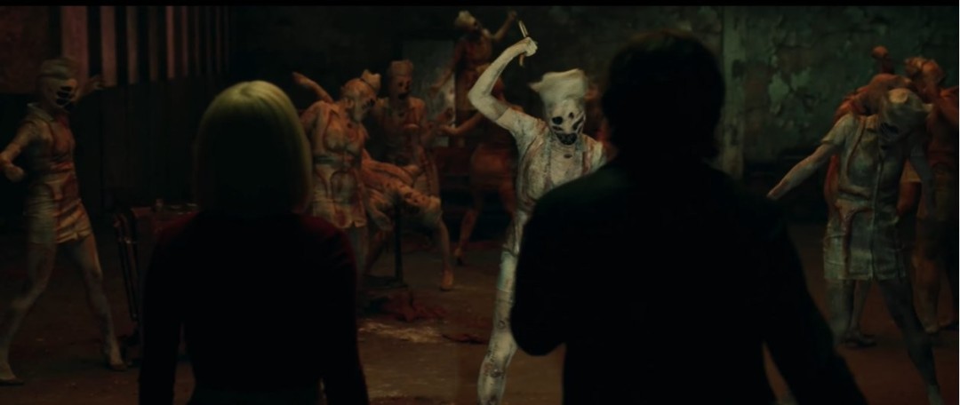 阴郁压抑的氛围基调! 《重返寂静岭》电影新预告