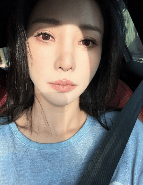 柳岩因喉咙卡鱼刺去医院后发文：一定要及时就医