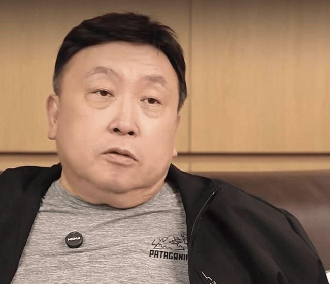 王晶说刘亦菲不是天赋型演员 很努力非常有观众缘