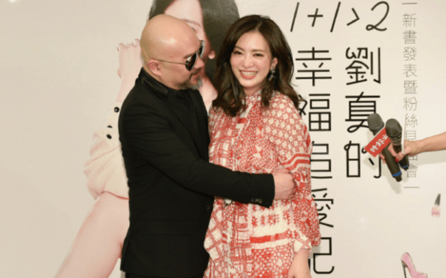 辛龙否认海外结婚：护照放在那里都没动，跟谁结？