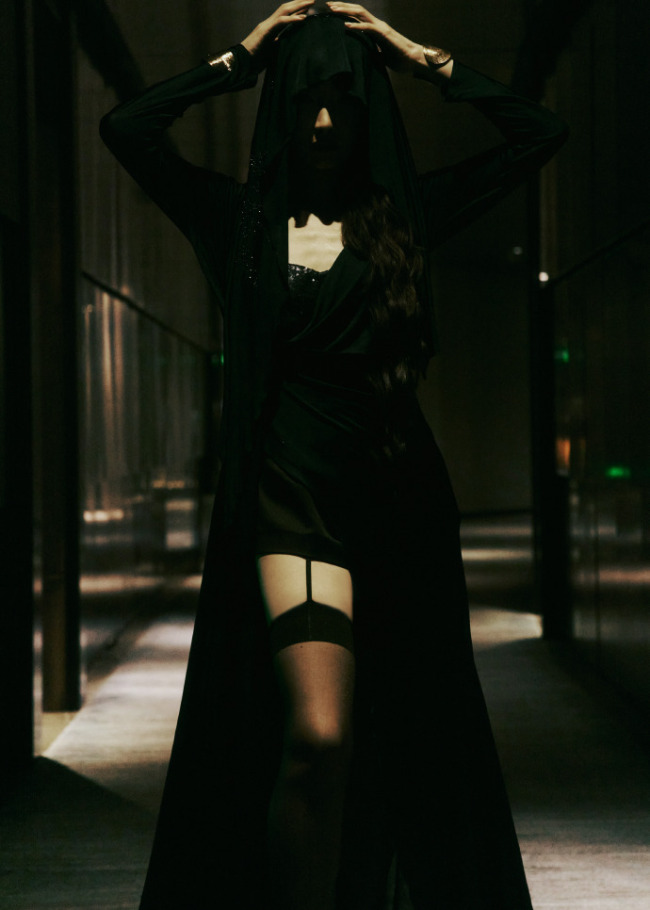 宋茜穿蝴蝶结抹胸蛋糕裙似公主！美貌迷人