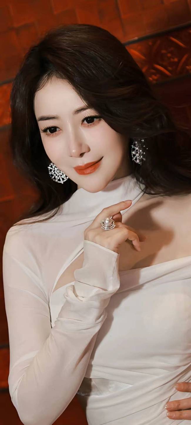 陈紫函拒绝回应做12次试管：姐直接地拒绝了你