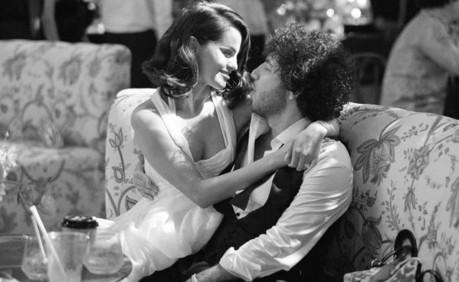 赛琳娜谈婚后生活：他是我能与之共度余生的人