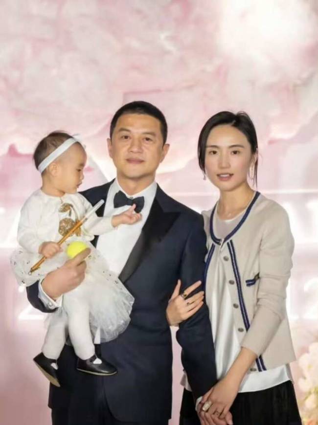 李亚鹏与妻子海哈金喜官宣离婚 婚姻仅维系三年