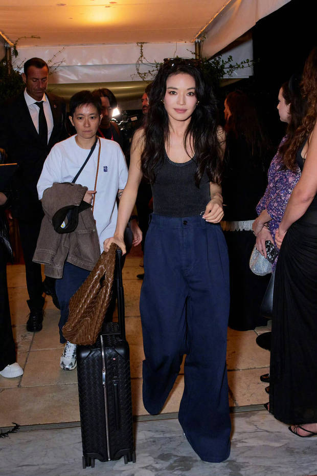 舒淇一身休闲穿搭松弛又明媚封面图