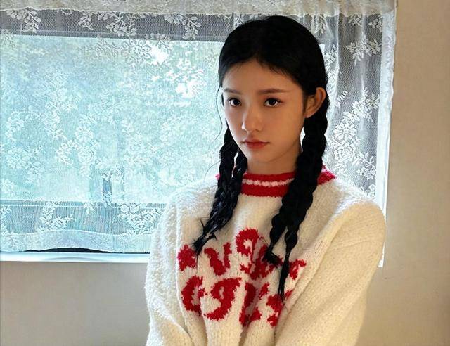 知三当三、被传和沈腾有私生子，1年过去了，林允的天终于亮了？封面图