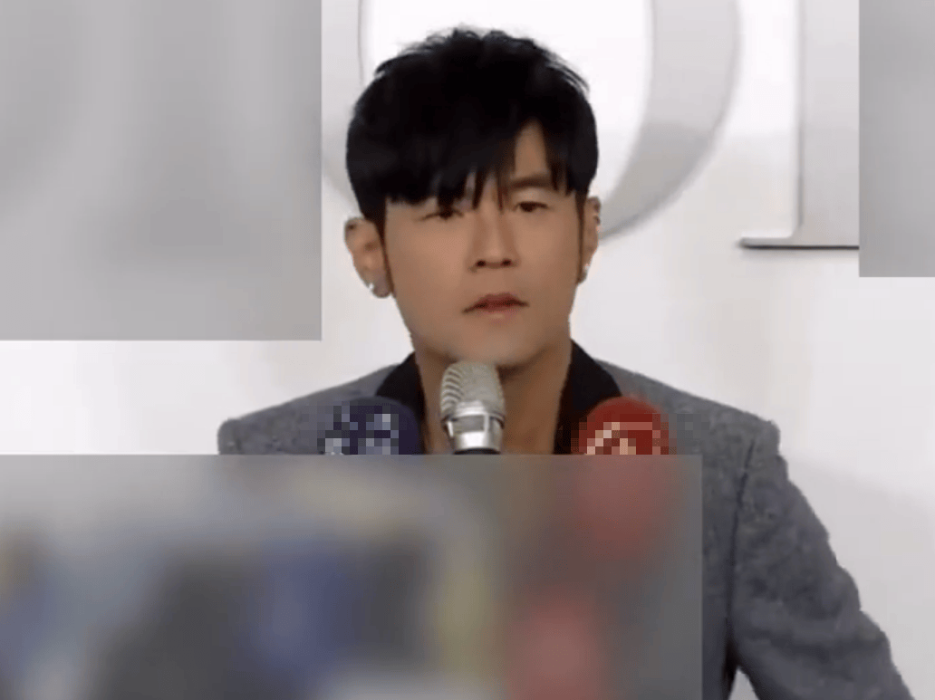 周杰伦曝新专辑进度 明年三四月份将发布封面图