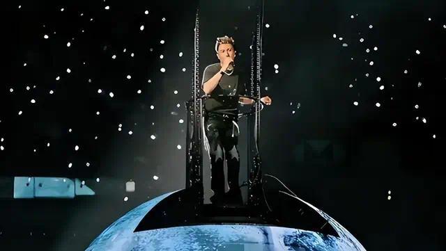 王菲张柏芝已是谢霆锋女友“天花板”？事实上她俩都只能往后排！封面图