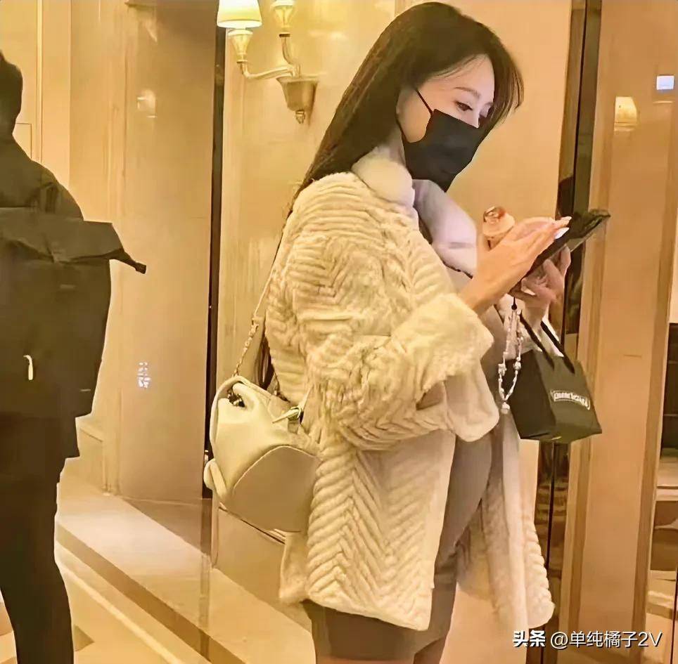 曝叶珂产女细节！妖怪称收到孩子照片，黄晓明心情大好，ip显端倪封面图