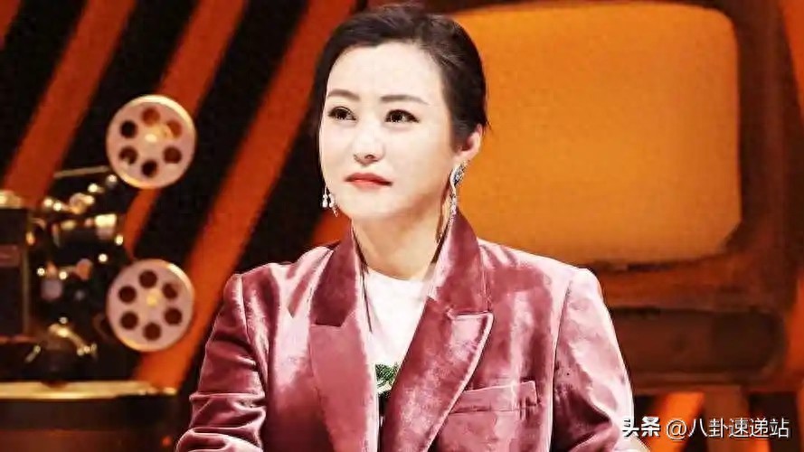 这一次，47岁瘦身成功的郝蕾，直接用事业证明婚姻不是唯一封面图